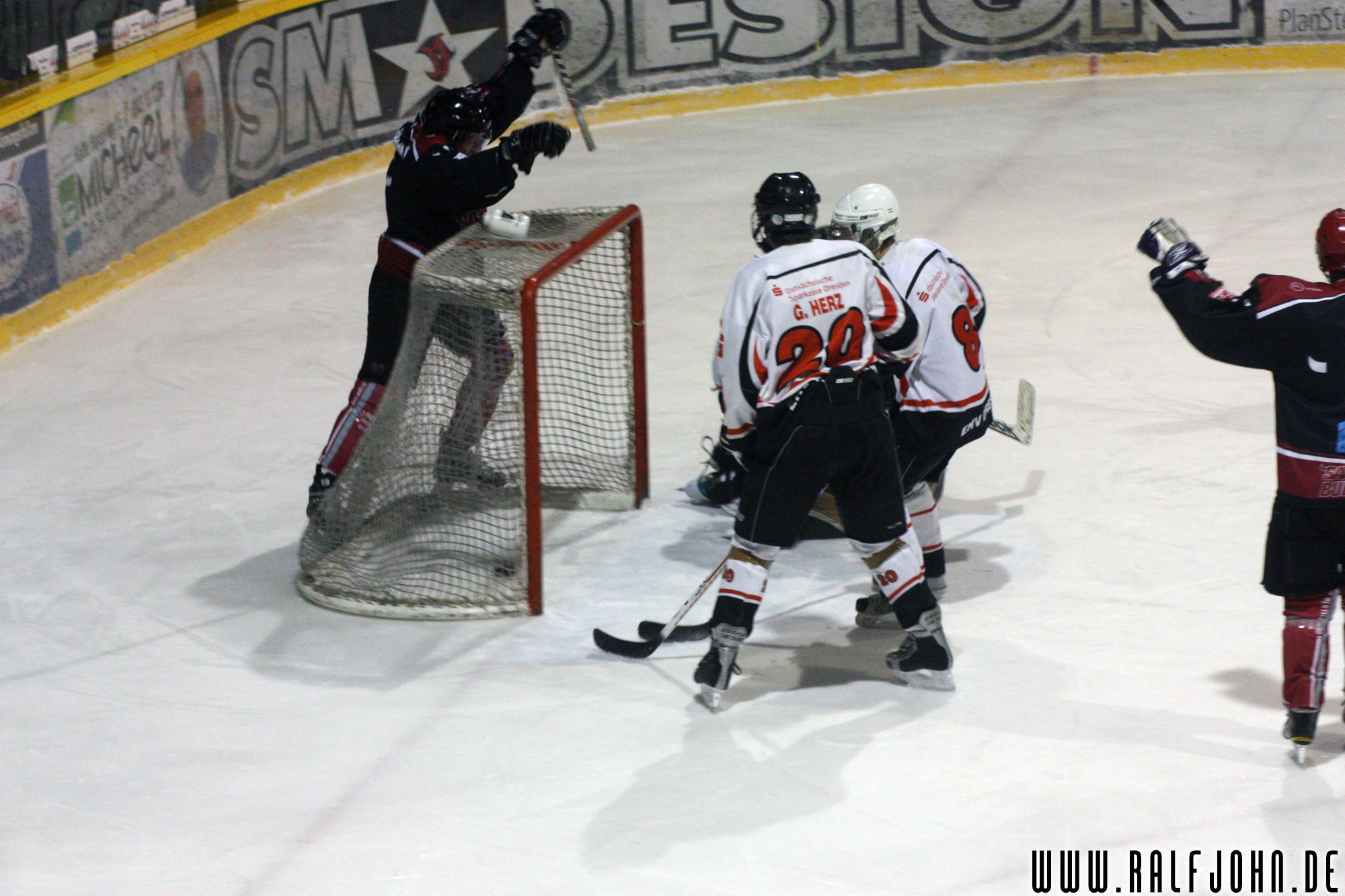 Regionalligamannschaft auf „Road Trip“ im Eishockey Osten