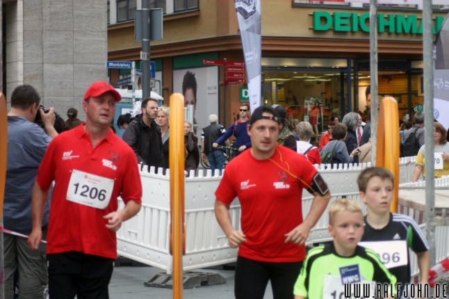 Sponsor Frank Segebarth (Globus) und Vorstand Saltan Gindulin voll dabei